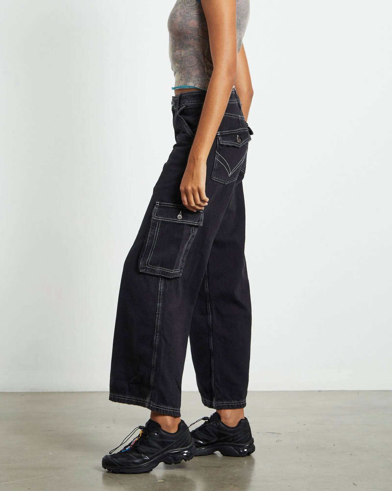 BDG Urban Outfitters BDG Low Rise Puddle Cargo Jeans Black