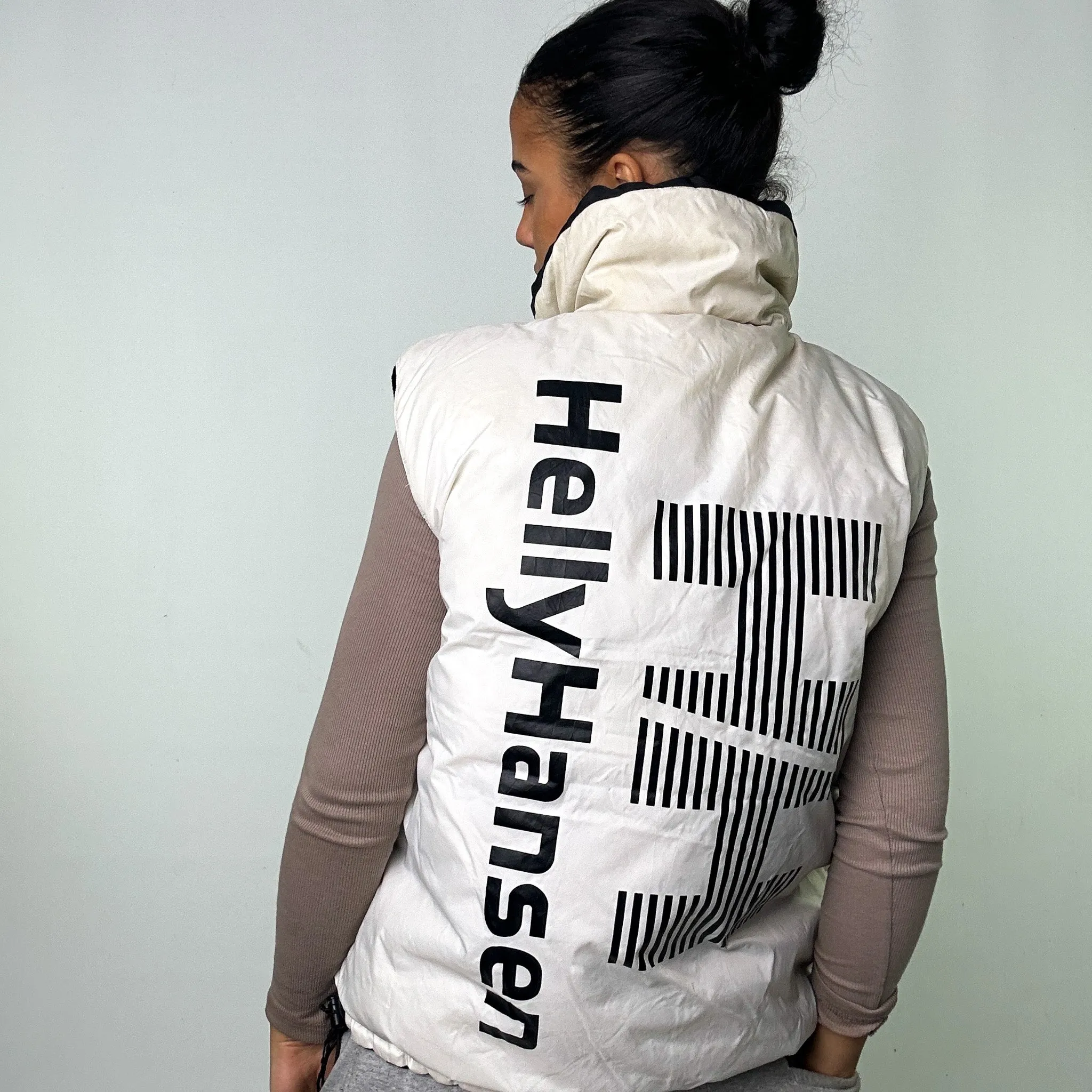 BLACK 90S HELLY HANSEN / WHITE REVERSIBLE RARE PUFFER JACKET COAT GILET (