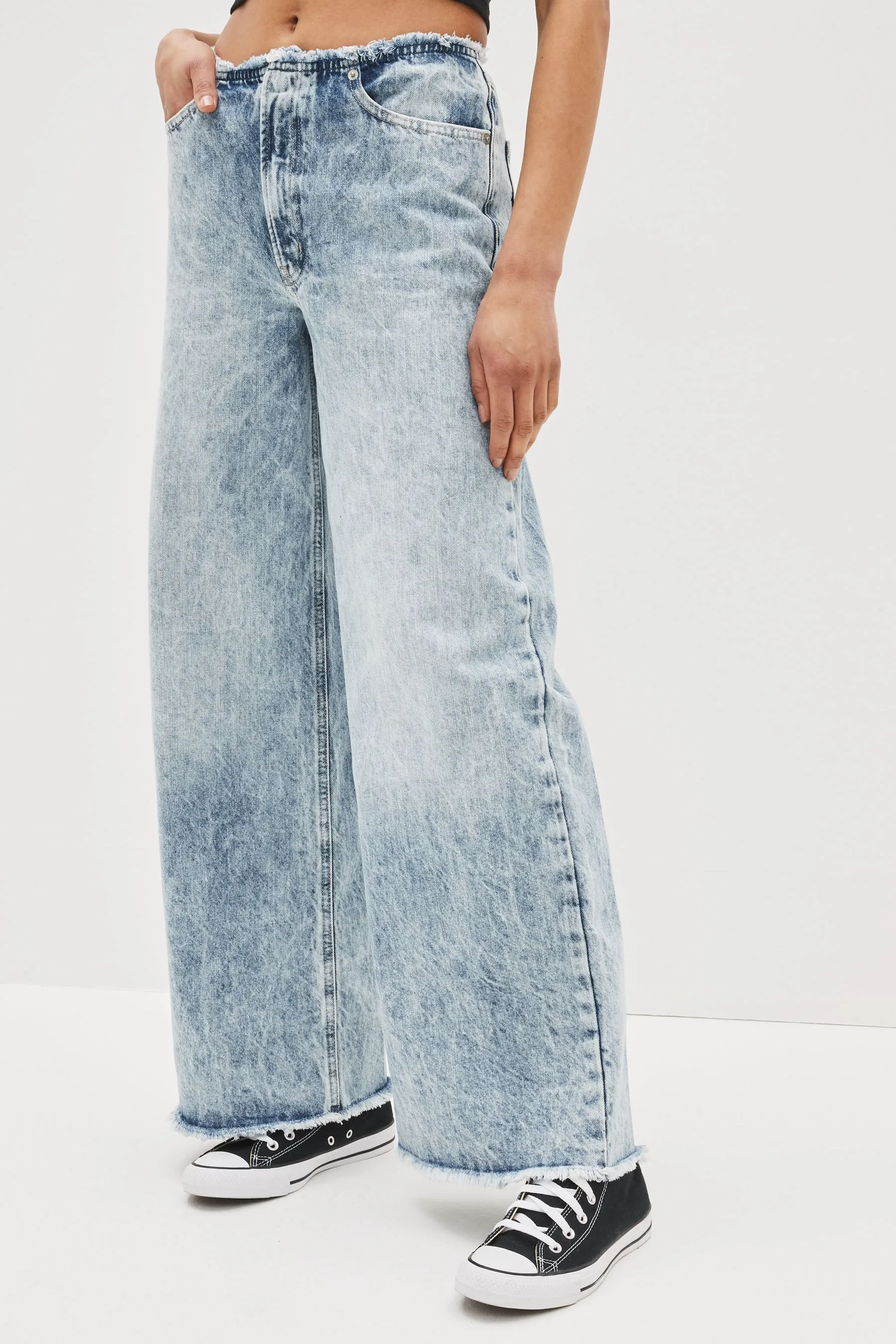 Blue Acid Wash Low Rise Wide Leg Loose Jeans