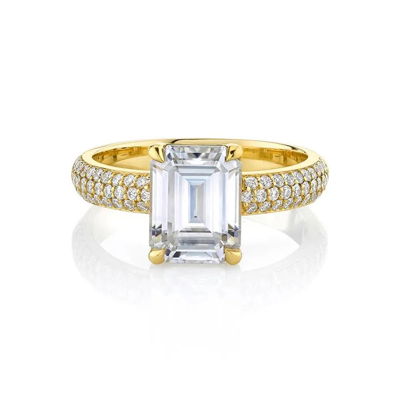 Emerald Cut Diamond Setting with Pavé Cloud Fit Band