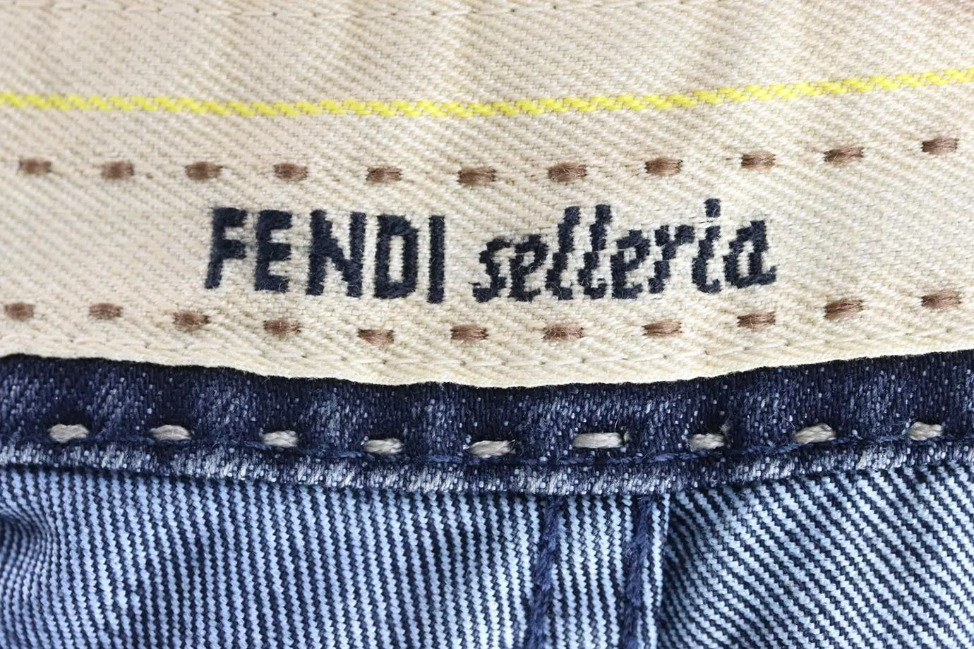 FENDI LOW RISE STRAIGHT LEG JEANS IT 40 UK 8