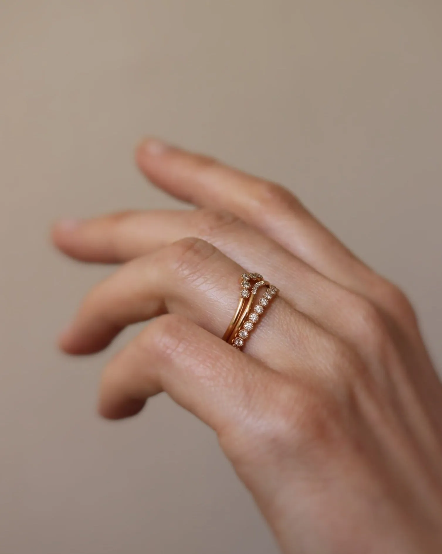 Five Dots Top Ring