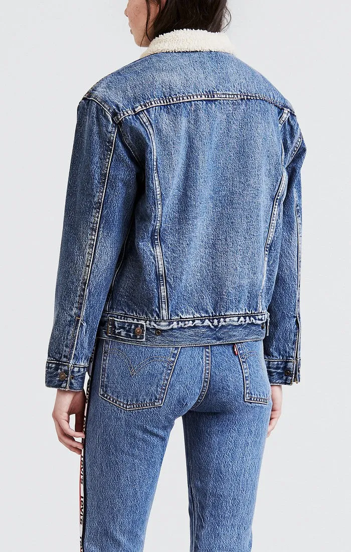 LEVI'S Ex-Bf Sherpa Trucker Jacket