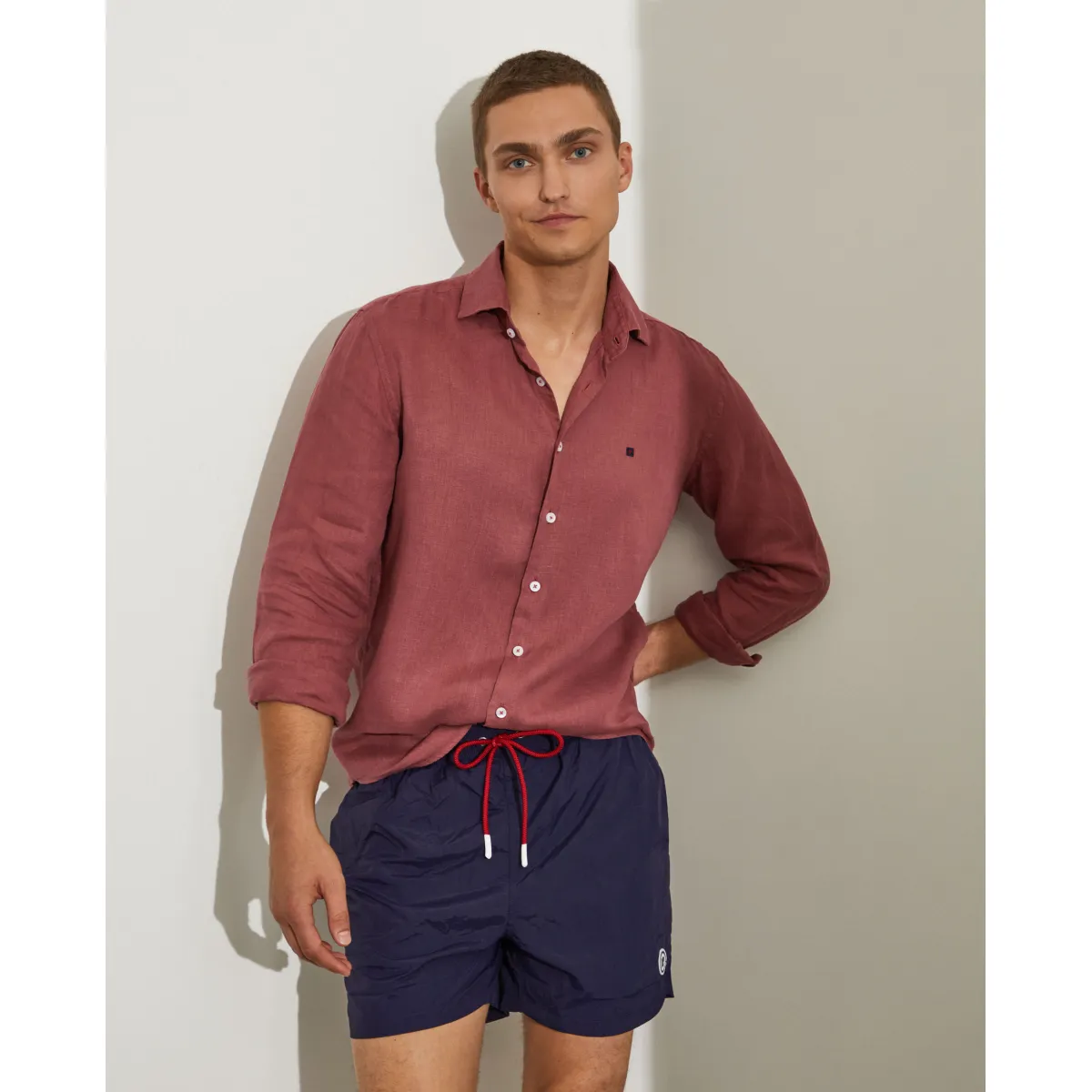 Man's regular fit swim shorts with elastic waistband and drawstring