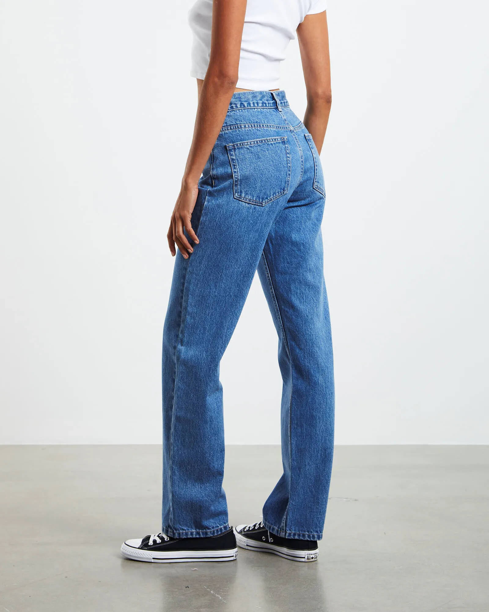 Neon Hart Emmy Low Rise V-Waist Straight Jeans Bright Blue