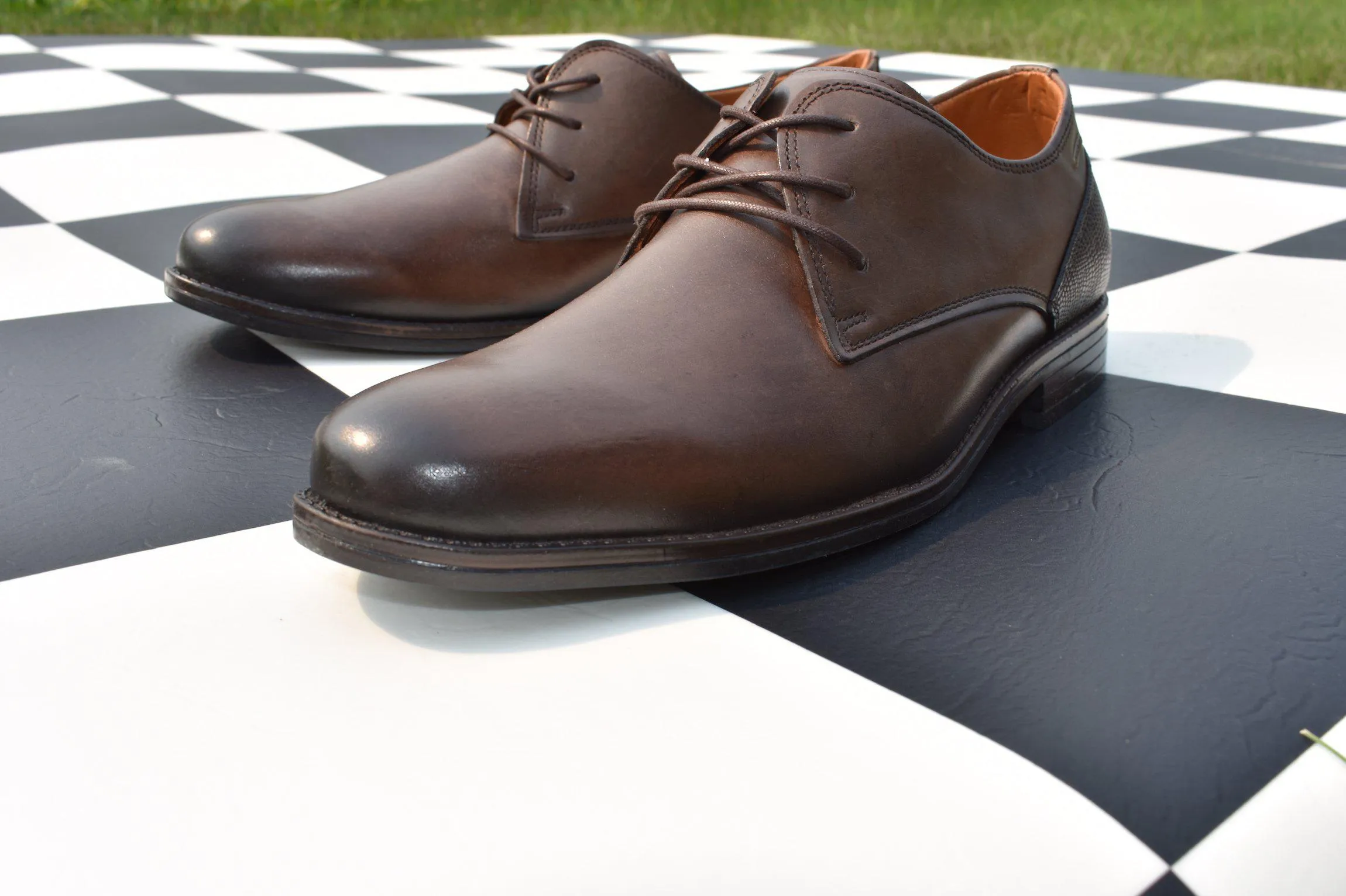 Pegada Aniline Leather Dress Shoes in Brown